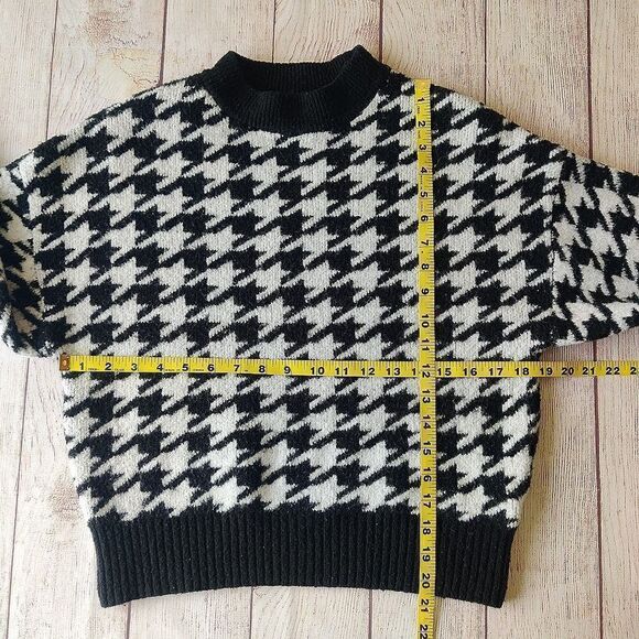 H&M houndstooth drop shoulder wool blend sweater XS - Picture 6 of 8
